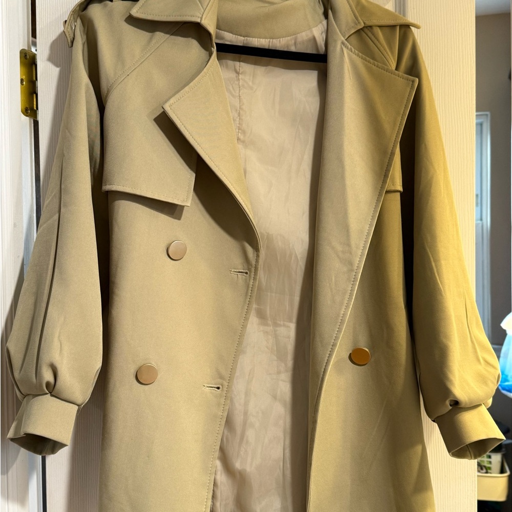 Pull&Bear Classic Tan Trench Coat
